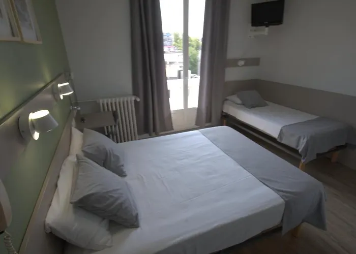 Hotel Lux